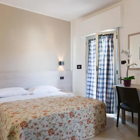 Saint Tropez - 3*