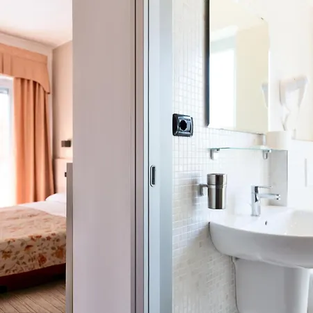 Saint Tropez - 3* Pineto