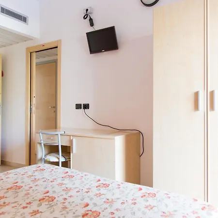 Ξενοδοχείο Saint Tropez -