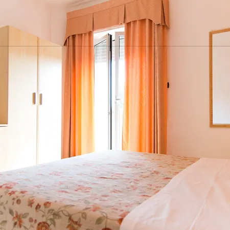 Saint Tropez - 3* Pineto