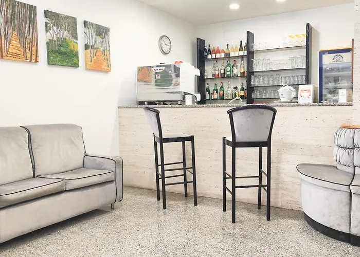 Ξενοδοχείο Saint Tropez -