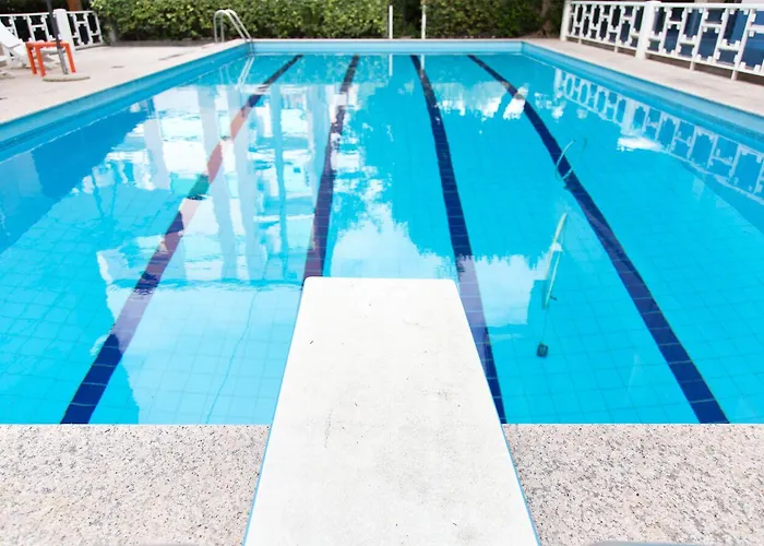 Saint Tropez - Ξενοδοχείο Pineto